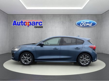 2024 Ford Focus ST-LINE 1.0T 125 M6 FWD €25,950 thumbnail