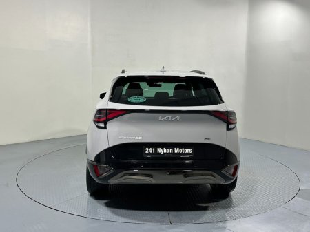 2024 Kia Sportage Plug In Hybrid 30th Anniversary Edition €40,800 thumbnail