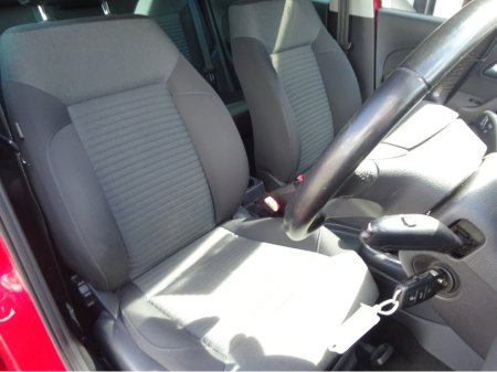 2012 Volkswagen Polo - thumbnail 10