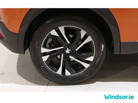 2023 Peugeot 2008 - thumbnail 10