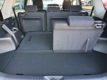 2018 Toyota Prius+ - thumbnail 24