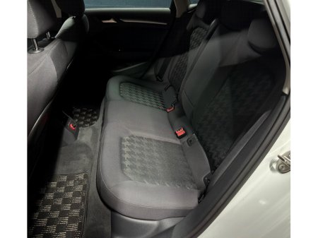 2014 Audi A3 1.4 TFSI S TRONIC SE €14,850 thumbnail