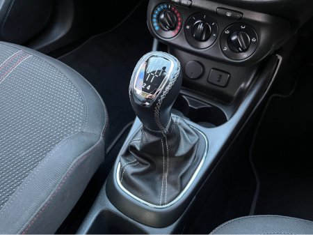 2019 Opel Corsa SRI OPC LINE 1.4 PETROL 3DR //APPLE CARPLAY//OPEL SERVICE HISTORY// €11,950 thumbnail