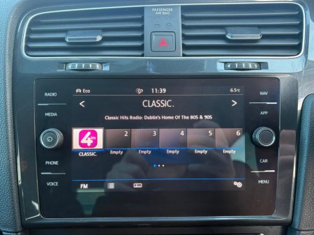 2020 Volkswagen Golf E Golf Elec 136PS 5DR Auto €15,950 thumbnail