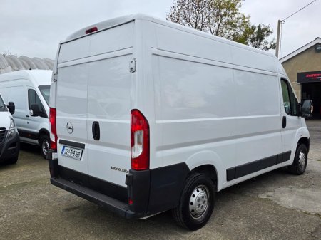 2022 Opel Movano L2H2 3.5T-2.2 140-6S-MY 140-DIE6S-MY22 2 €15,999