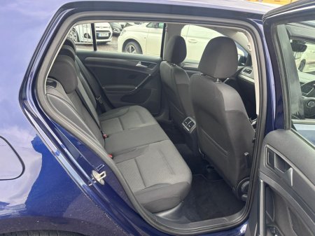 2017 Volkswagen Golf - thumbnail 4