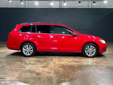 2016 Volkswagen Golf - view 2