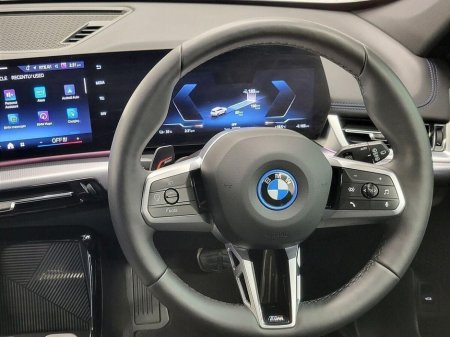 2025 BMW iX1 - photo 5