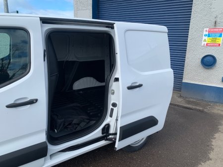 2023 Peugeot Partner - thumbnail 7