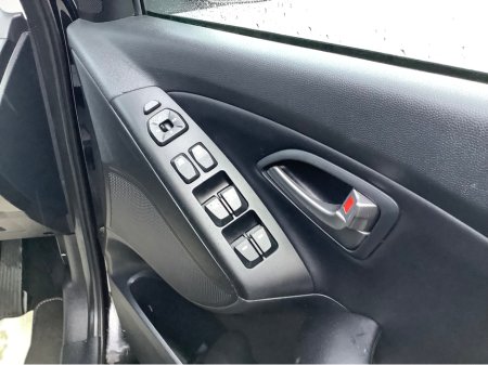 2014 Hyundai ix35 1.7 CRDI SE 5DR thumbnail