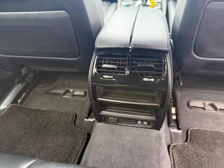 2021 BMW 5 Series - thumbnail 28