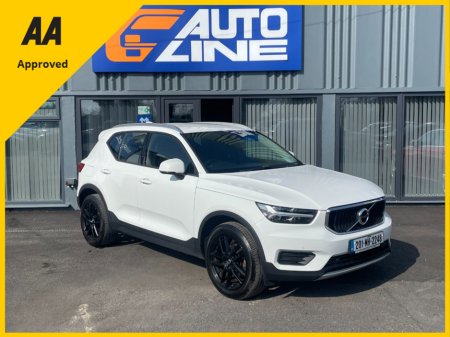 2020 Volvo XC40 - thumbnail 1
