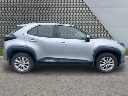 2023 Toyota Yaris Cross - thumbnail 6