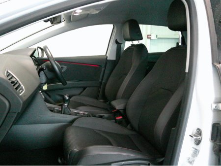 2020 SEAT Leon 1.5 TSI EVO FR 130PS 5DR thumbnail