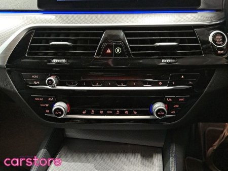 2017 BMW 5 Series - thumbnail 20