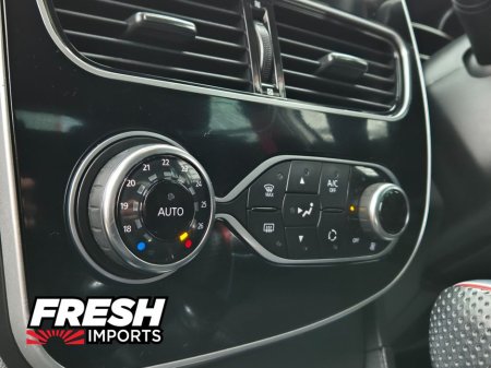 2017 Renault Clio TOP SPEC RS thumbnail