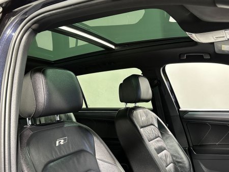 2020 Volkswagen Tiguan - thumbnail 12