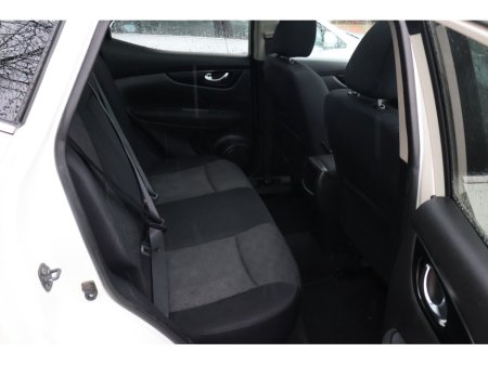 2017 Nissan Qashqai N-CONNECTA 360  Great Spec Exceptional Condition! €13,995 thumbnail