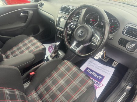 2016 Volkswagen Polo - thumbnail 8