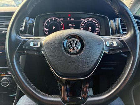 2020 Volkswagen Golf ( 202 REG 1.4 TSI LEATHER LEATHER SEATS VIRTUAL CLOCKS  SAT NAV  LEATHER  SEATS - VIRTUAL CLOCKS -REVERSE CAMERA - NAVIGATION - CARPLAY - ANDROID AUTO- BLIND SPOT REAR TRAFFIC ASSIST - DISCOVER PRO €22,950 thumbnail