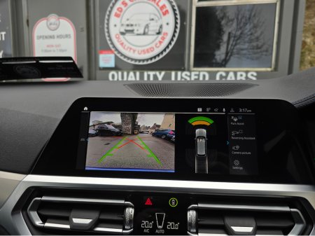 2021 BMW 3 Series - thumbnail 29