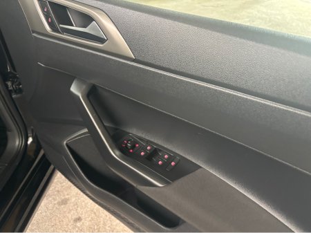 2022 Volkswagen Polo 1.0 TSI automatic €20,750 thumbnail