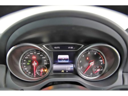 2019 Mercedes-Benz GLA Class GLA 180 *HALF LEATHER*REVERSE CAM*PARK SENSORS* €25,890 thumbnail