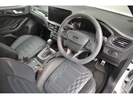 2023 Ford Focus 1.0 TITANIUM 125BHP MHEV *VERY LOW MILEAGE*FULL LEATHER*EL.PAN ROOF* thumbnail