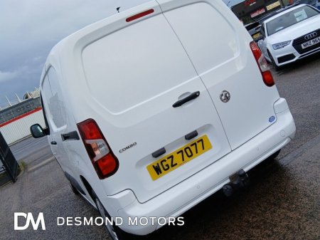 2022 Vauxhall Combo - thumbnail 17