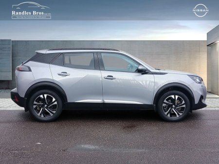 2022 Peugeot 2008 - thumbnail 5