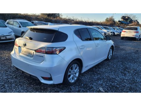 2016 Lexus CT 200 h - thumbnail 10
