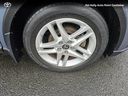 2023 Toyota C-HR C-HR HYBRID LUNA €29,900 thumbnail