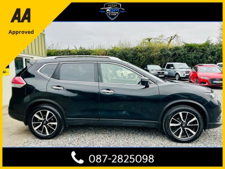 2017 Nissan X-Trail - thumbnail 3