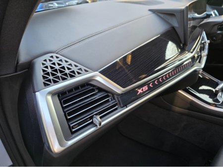 2025 BMW X5 XDRIVE50E M SPORT AUTO. ONLY 5K MILES. FINANCE ARRANGED. SIMI. AA APPROVED. €97,950 thumbnail