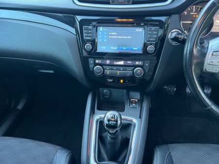 2014 Nissan Qashqai 1.5 DSL SVE €6,950 thumbnail