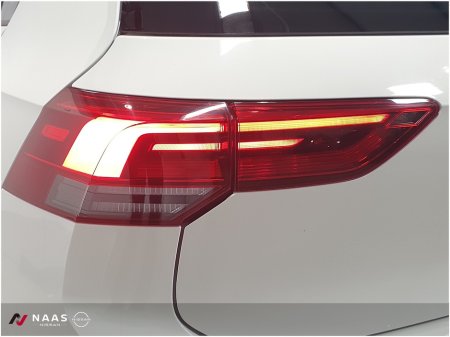 2022 Volkswagen Golf R-LINE 1.5 TSI 130HP 5DR €25,445 thumbnail