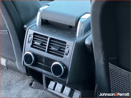 2023 Land Rover Discovery 3.0D I6 249 PS AWD Auto R-Dynamic HSE 7 Seater €89,900 thumbnail