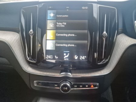 2021 Volvo XC60 B4 Inscritption 5DR Auto €36,950 thumbnail