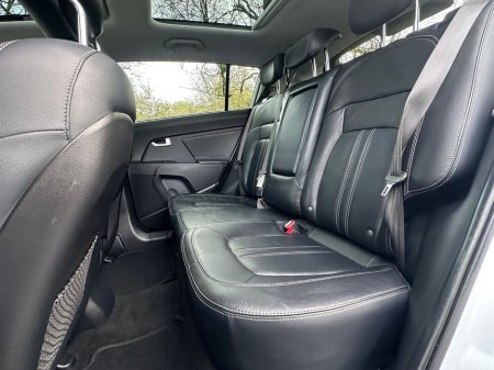 2015 Kia Sportage 1.7 D PLATINUM 2WD €8,950 thumbnail