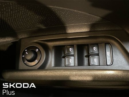 2022 Skoda Enyaq - thumbnail 24
