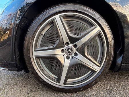 2023 Mercedes-Benz EQE SUNROOF AMG LINE PREMIUM €46,995 thumbnail