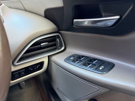 2015 Jaguar XE  €8,950 thumbnail