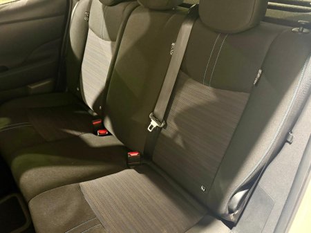 2022 Nissan Leaf 40K EV SV PREMIUM COLD PK 40KW MY2 €16,950 thumbnail