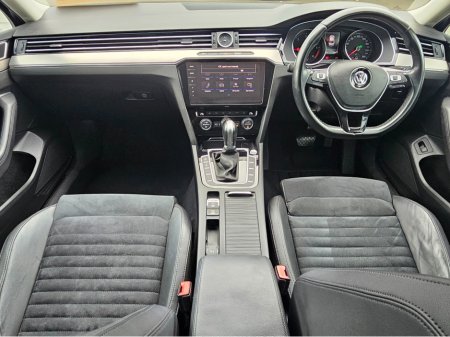 2020 Volkswagen Passat 2.0 TDi Highline 190  BHP Auto - Ultra Low Miles - SOLD €27,950 thumbnail