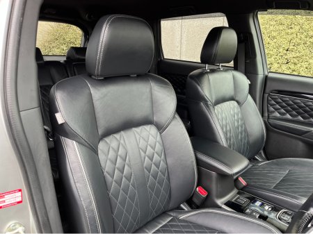 2020 Mitsubishi Outlander - thumbnail 13