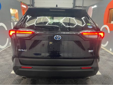 2021 Toyota Rav4 - photo 3