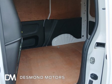 2022 Vauxhall Combo - thumbnail 11