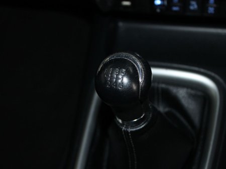 2024 Toyota Hilux 2.8 SR5 Double CAB 4DR €48,999 thumbnail