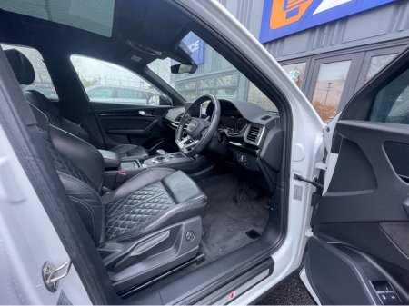 2020 Audi Q5 2.0TFSIE 50 QTIP 5DR BLACK EDITION €39,950 thumbnail