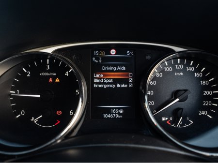 2016 Nissan X-Trail 162 X-Trail 1.6d 7-seater/FSH/High spec/1yr warran €15,888 thumbnail